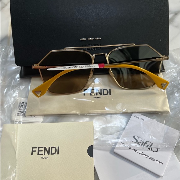 UNISEX FENDI MONOGRAM ANGULAR AVIATOR SUNGLASSES - Picture 10 of 16